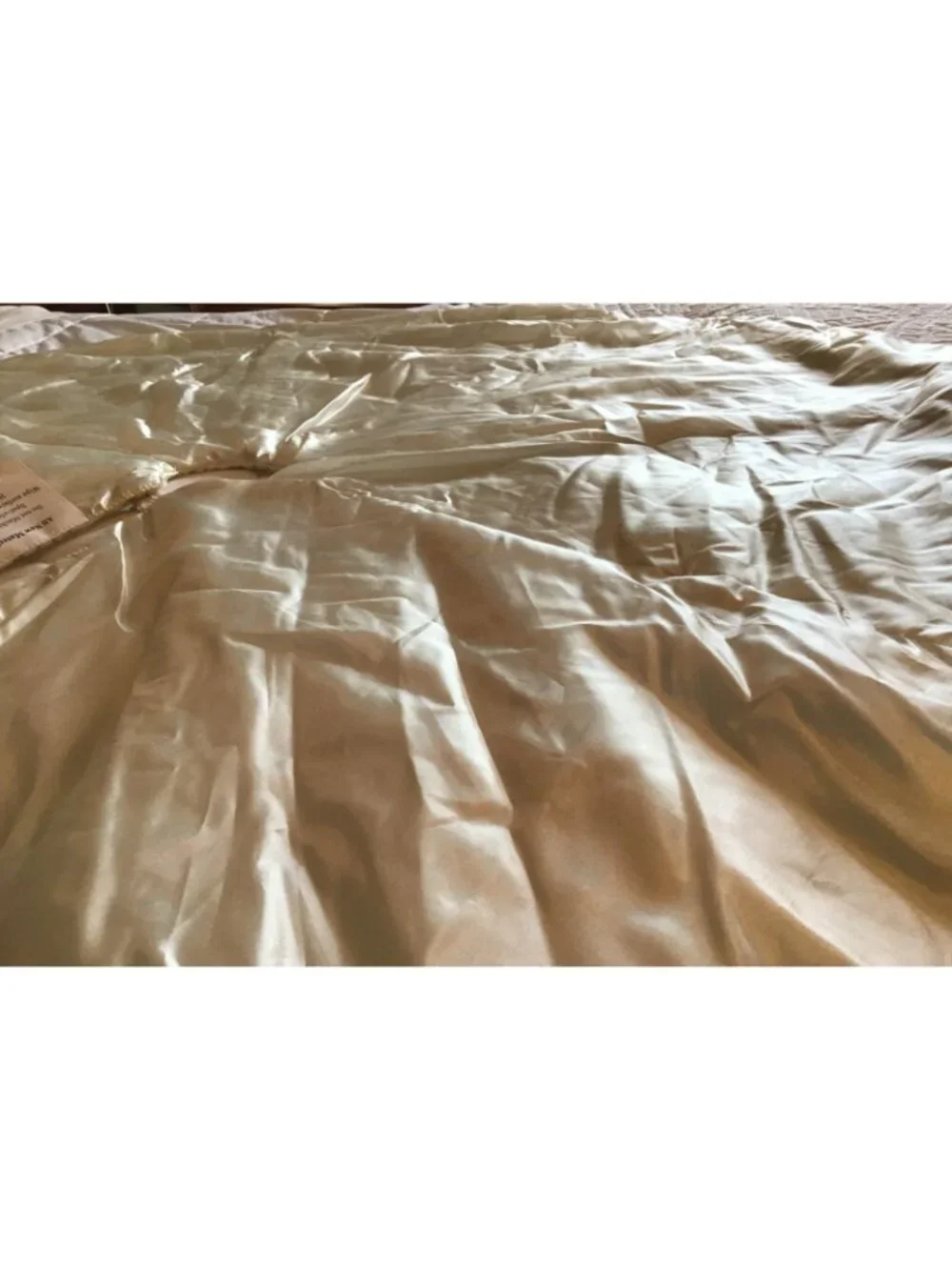 Cream and Gold 48 inch Elegant Velvety Satin Back Christmas Tree Skirt